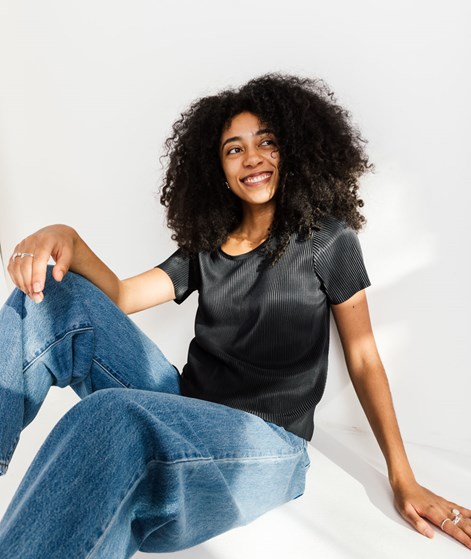 KAUF DICH GLÜCKLICH Plissée-T-Shirt Schwarz