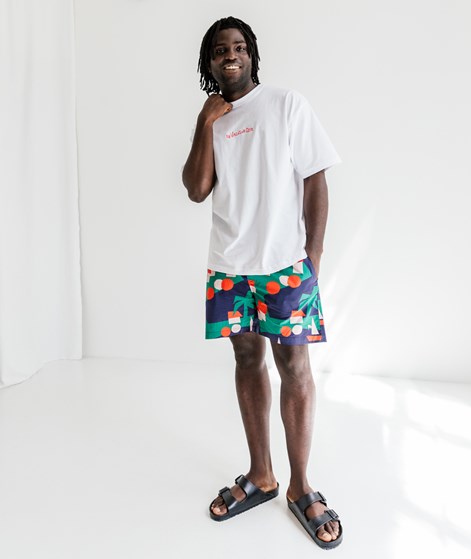 ON VACATION T-Shirt Espresso Martini Weiß