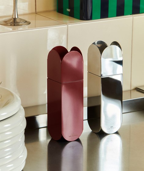 HAY Arcs Salz-/Pfeffermühle Dunkelrot