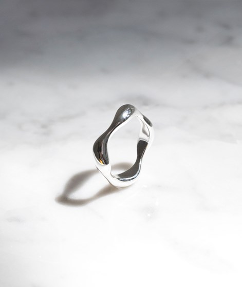 KAUF DICH GLÜCKLICH Gewellter Ring Silber