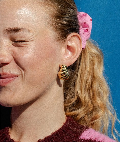 EBBA Ohrringe Geschichtet Gold